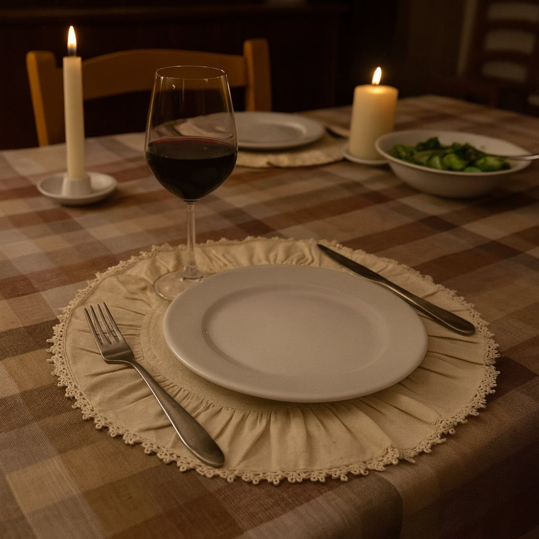 Dış Dantel Fırfırlı Ekru Yuvarlak Amerikan Servis Homerest