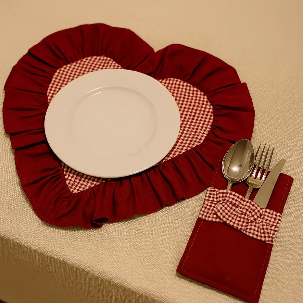 Kırmızı Kaşıklıklı Pötikare Kalp Amerikan Servis Homerest