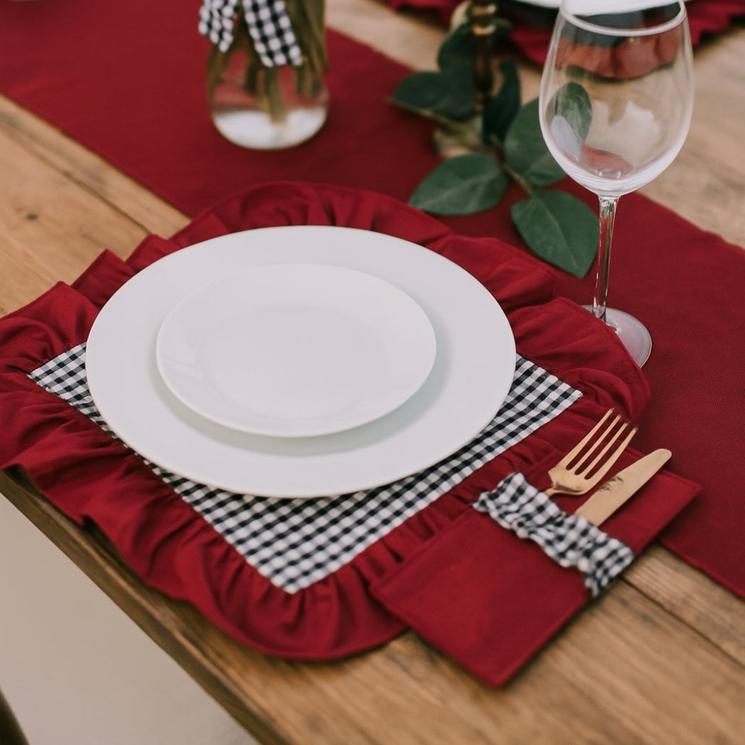 Kırmızı Kaşıklıklı Siyah Pötikare Dikdörtgen Amerikan Servis Homerest