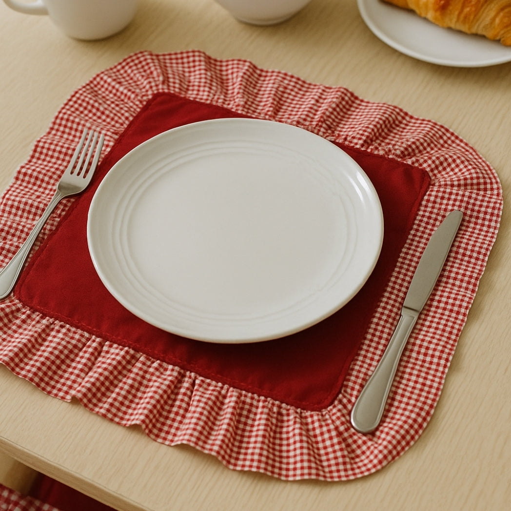 Pötikare Fırfırlı Kırmızı Dikdörtgen Amerikan Servis Homerest