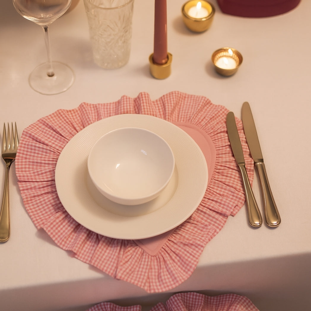 Pötikare Fırfırlı Pembe Kalp Amerikan Servis Homerest