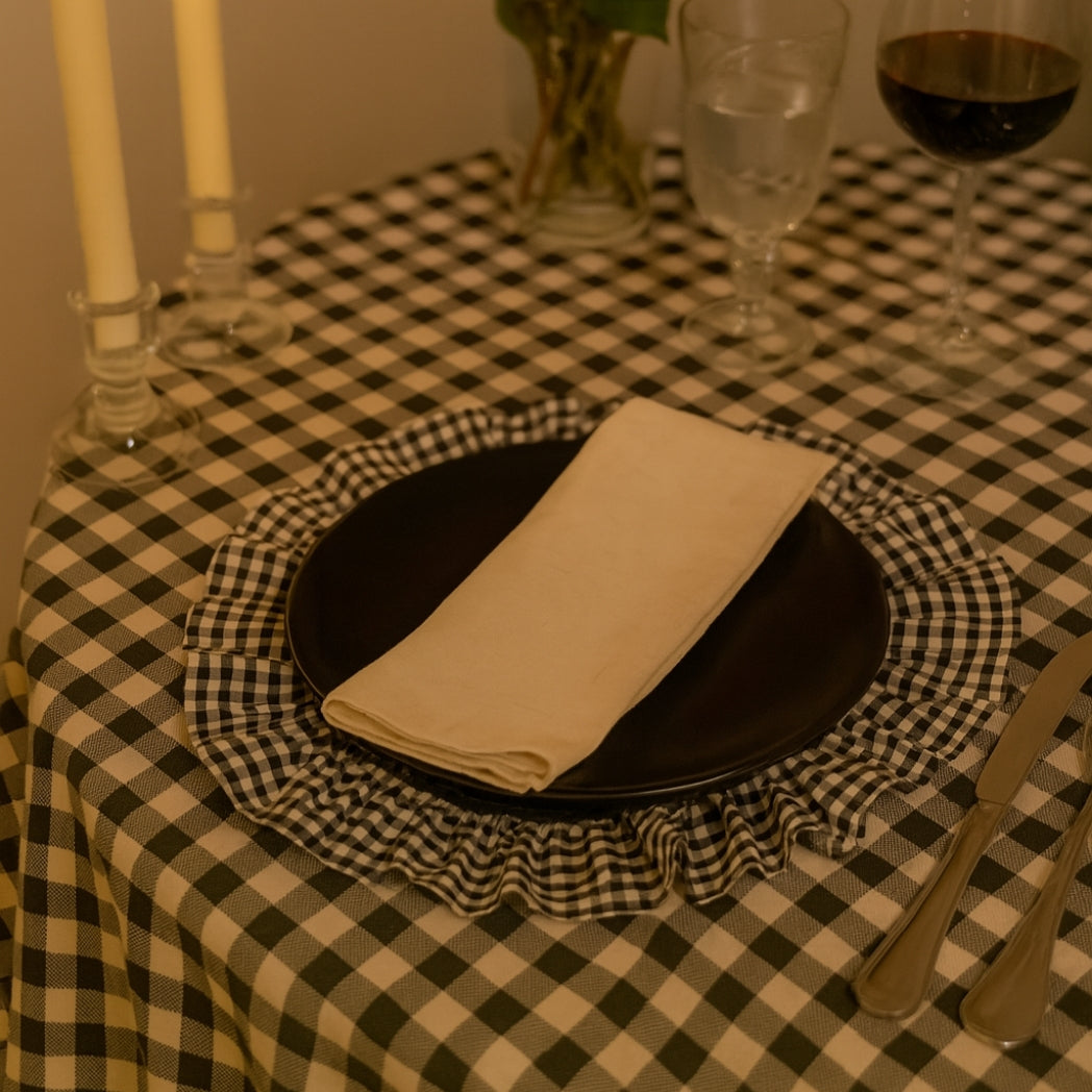 Pötikare Fırfırlı Siyah Yuvarlak Amerikan Servis Homerest