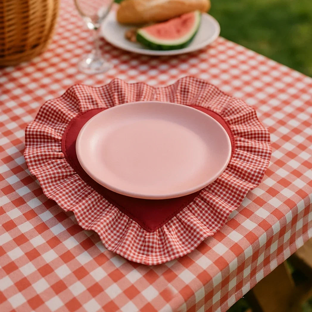Pötikare Fırfırlı Kırmızı Kalp Amerikan Servis Homerest