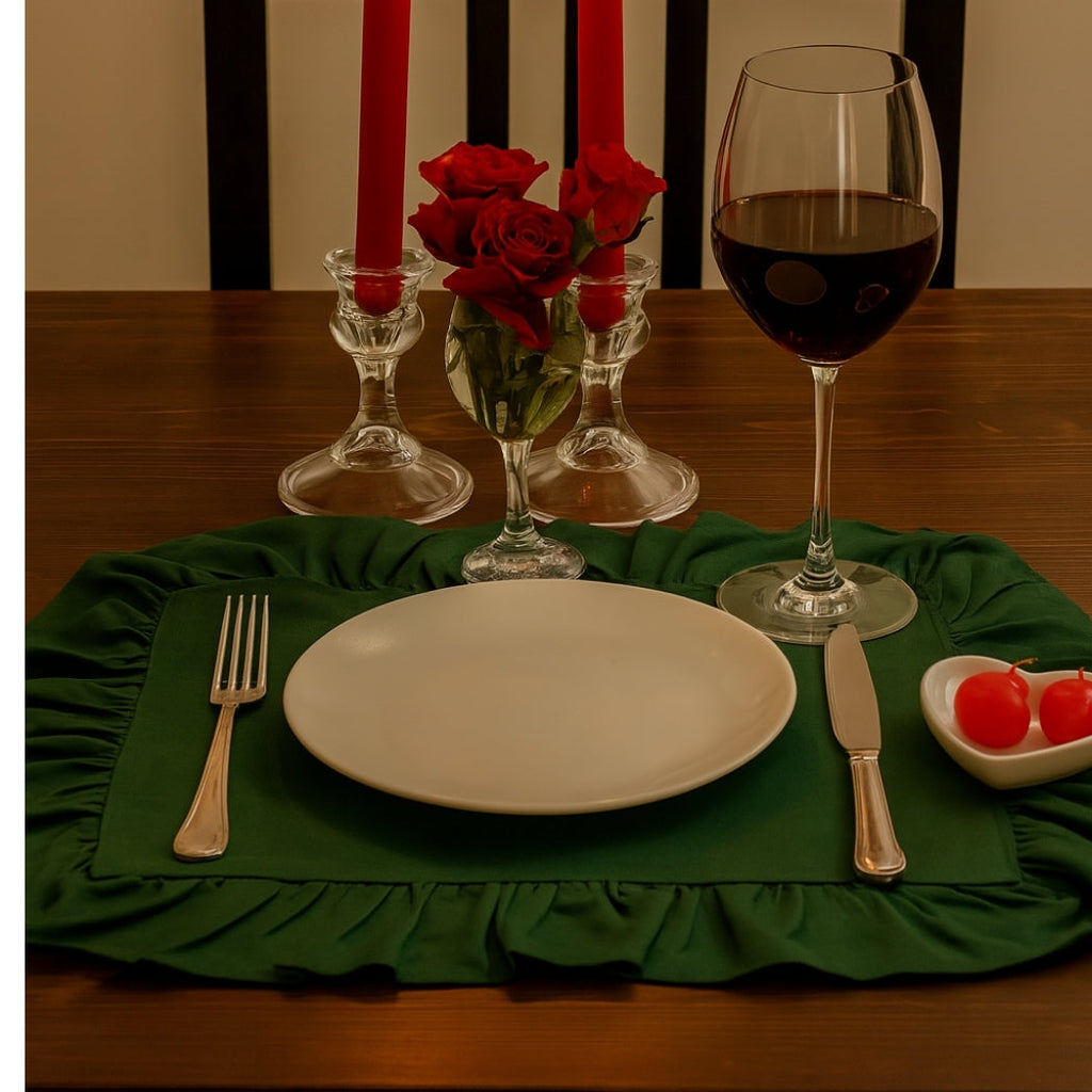 Yeşil Fırfırlı Dikdörtgen Amerikan Servis Homerest