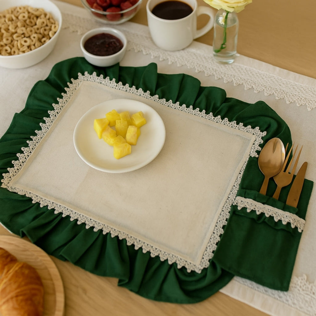 Yeşil Kaşıklıklı Dantelli Ekru Amerikan Servis Homerest
