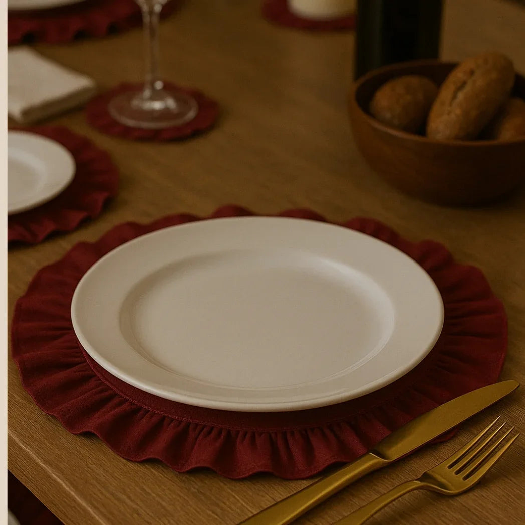 Yuvarlak Fırfırlı Kırmızı Amerikan Servis Homerest